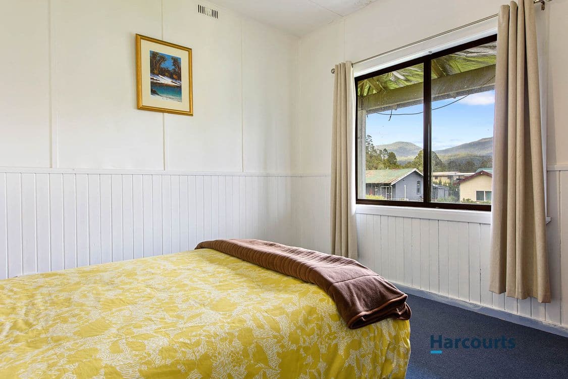 17 Dalmeny Street, ROSEBERY, TAS 7470, Rosebery - Thumbnail 5