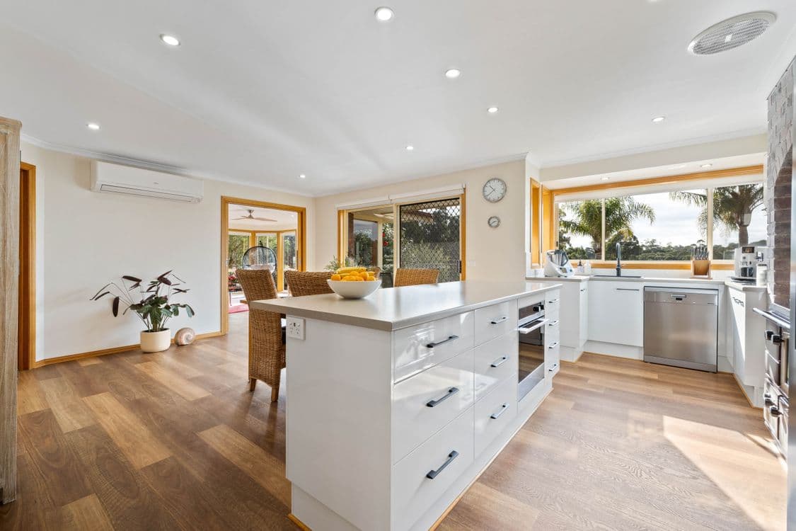 69 Murrumbung Drive, NICHOLSON, VIC 3882, Nicholson - Thumbnail 4