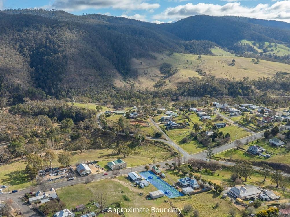 133 Day Avenue, OMEO, VIC 3898, Omeo - Thumbnail 2