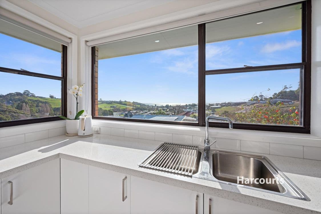 83 Ironcliffe Road, PENGUIN, TAS 7316, Penguin - Thumbnail 5
