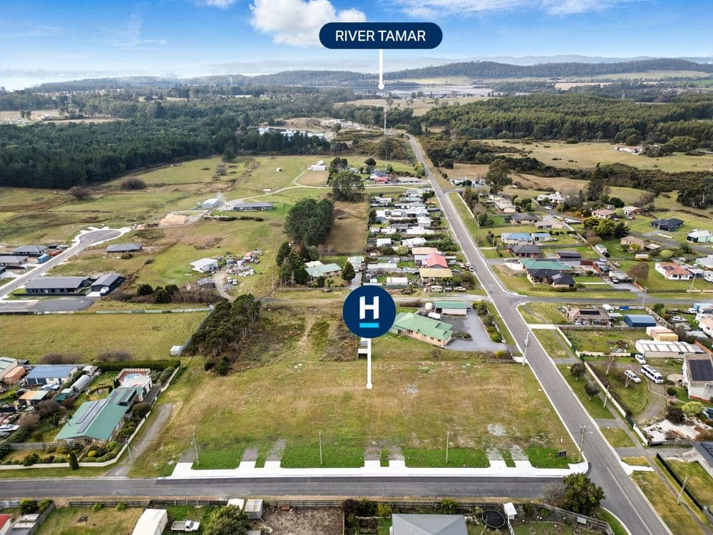 2-9/32 Crowther Street, BEACONSFIELD, TAS 7270, Beaconsfield - Thumbnail 2