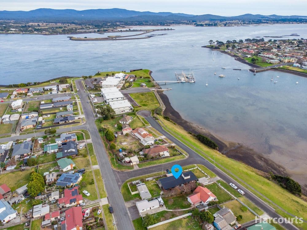 1 & 2/28 Esplanade South, GEORGE TOWN, TAS 7253, George Town - Thumbnail 2