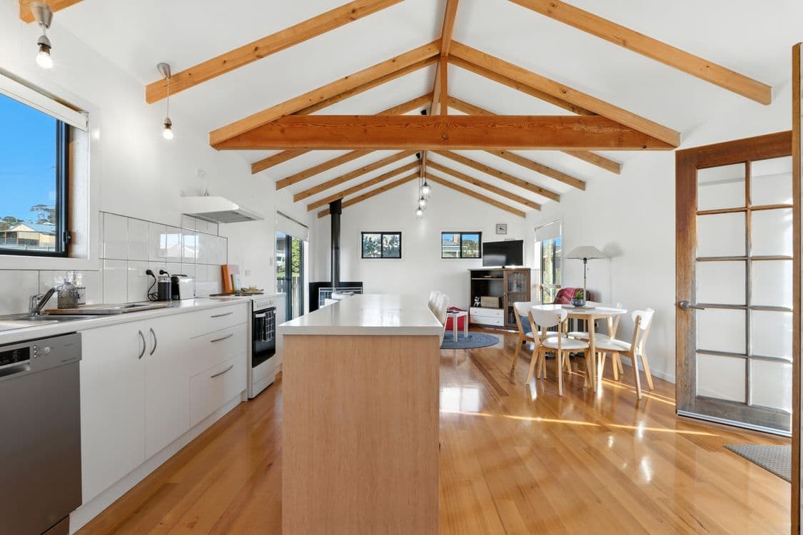 34 Napier Street, BEAUTY POINT, TAS 7270, Beauty Point - Thumbnail 2