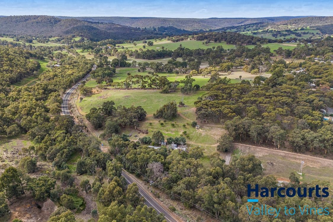 600 Chittering Road, BULLSBROOK, WA 6084, Bullsbrook - Thumbnail 2