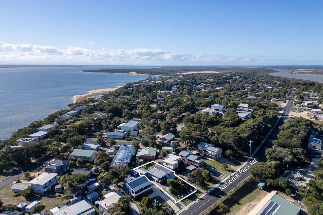 207 National Park Road, LOCH SPORT, VIC 3851, Loch Sport - Thumbnail 2
