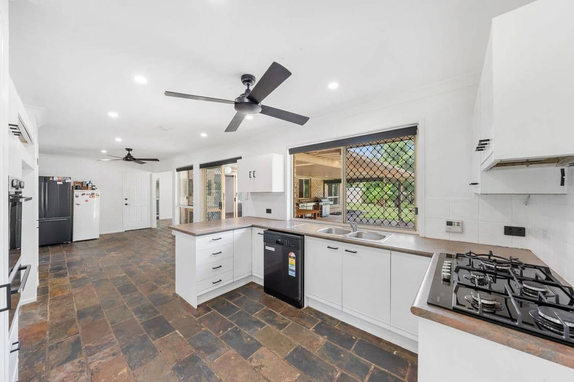 25-27 Colleen Crescent, BURPENGARY, QLD 4505, Burpengary - Thumbnail 4