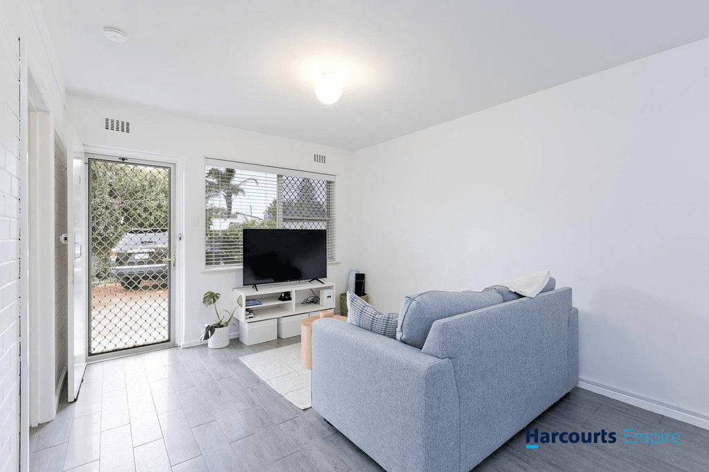2/39 Scarborough Beach Road, SCARBOROUGH, WA 6019, Scarborough - Thumbnail 4