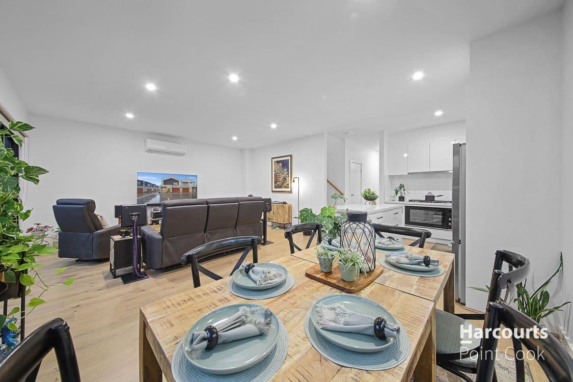4 Mullavey Place, WERRIBEE, VIC 3030, Werribee - Thumbnail 8