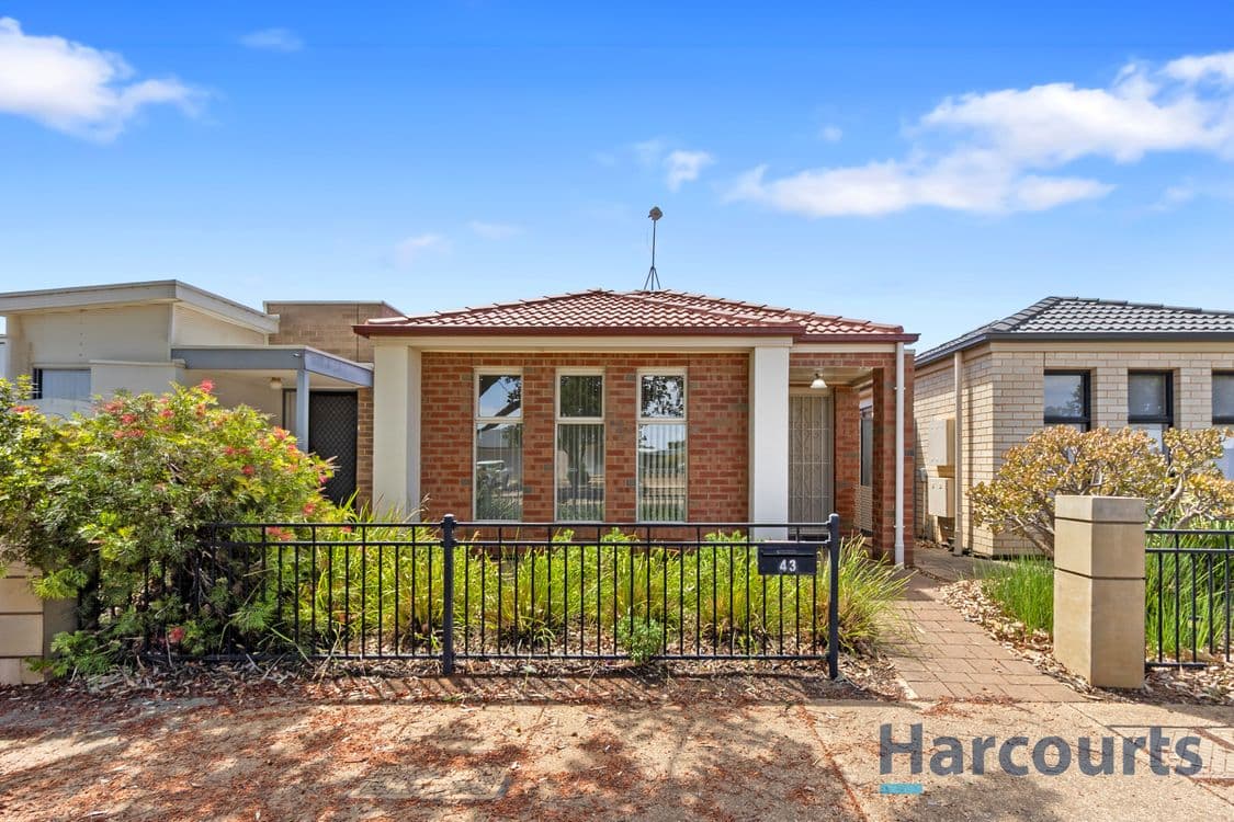 3 Dhilba Crescent, Andrews Farm - Thumbnail 4