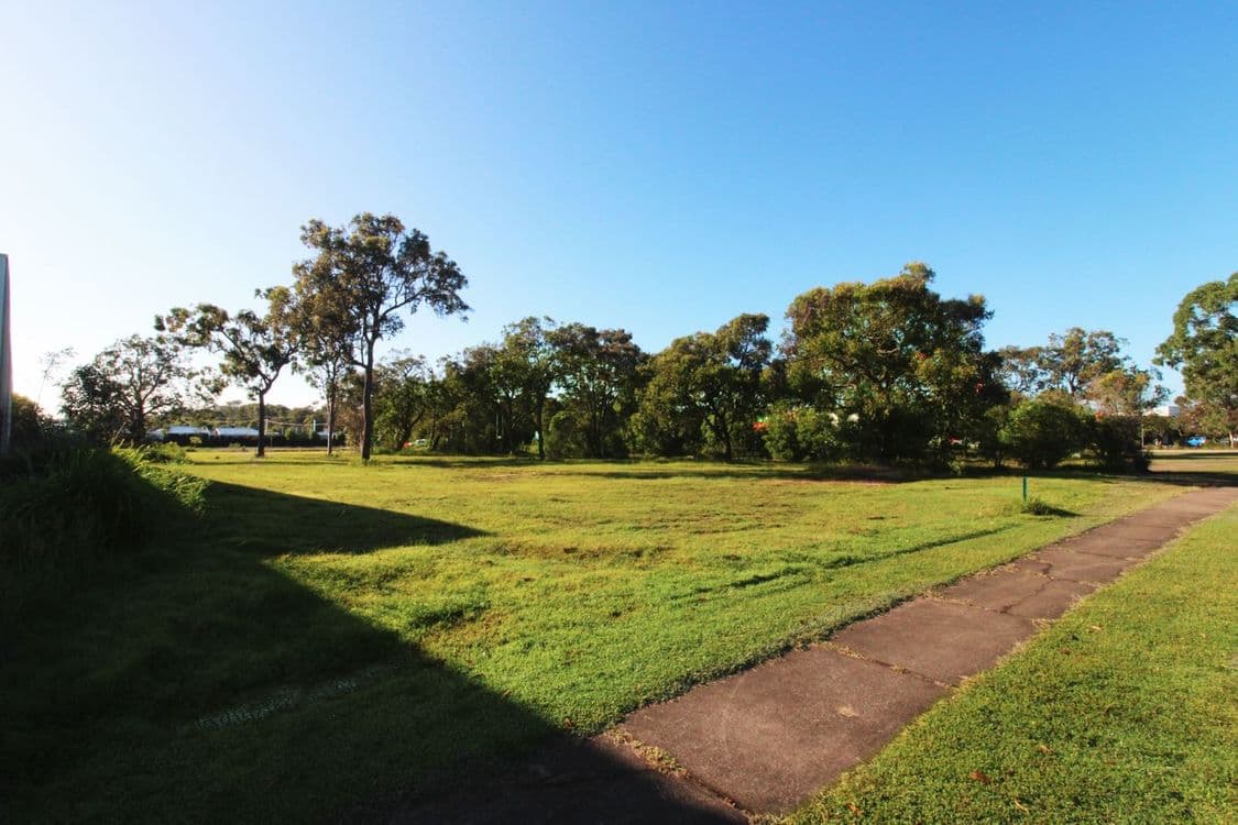 1 Southern Cross Circuit, URANGAN, QLD 4655, Urangan - Thumbnail 3