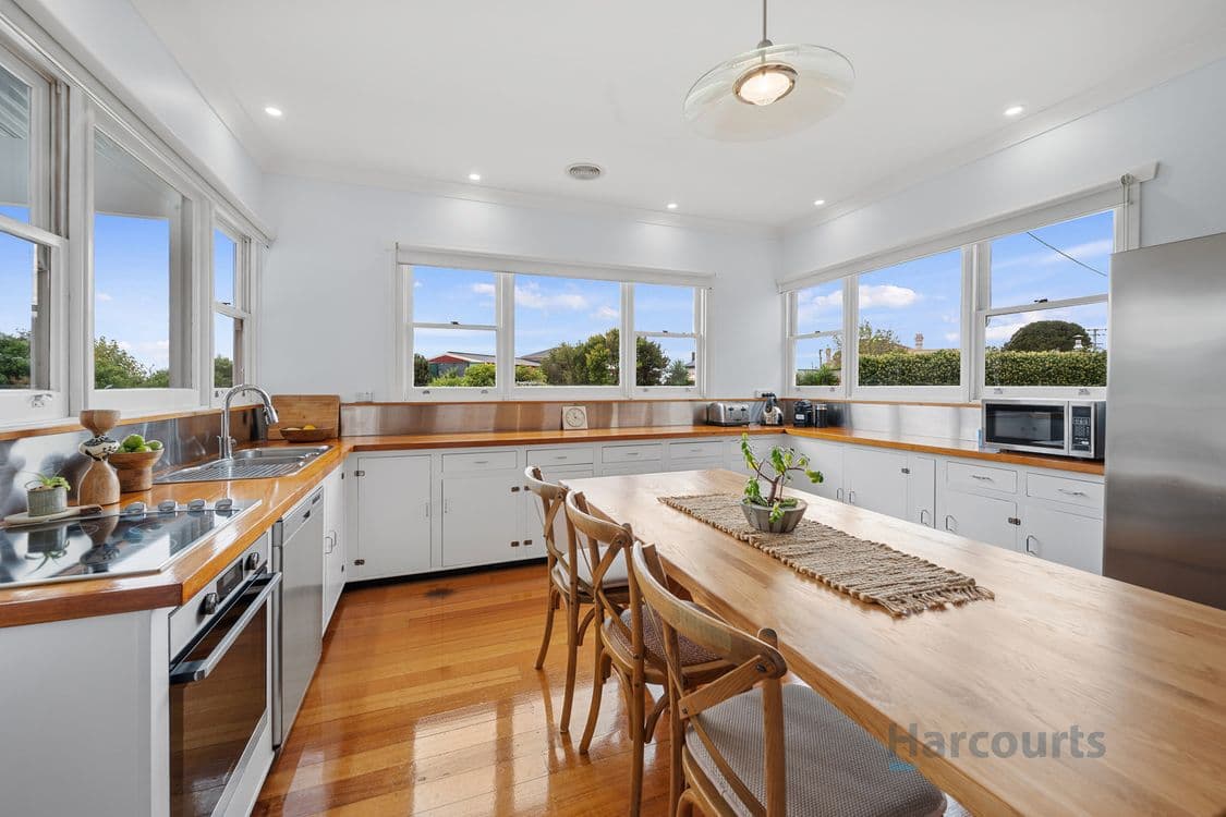 21 Crescent Street, PENGUIN, TAS 7316, Penguin - Thumbnail 5