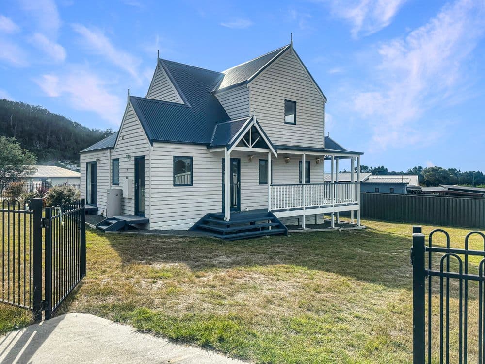 7 Wallace Avenue, BICHENO, TAS 7215, Bicheno - Thumbnail 2