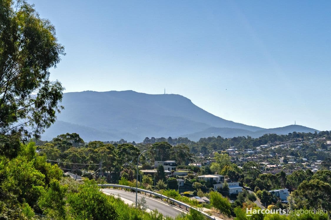 27 Bluebush Crescent, BLACKMANS BAY, TAS 7052, Blackmans Bay - Thumbnail 7