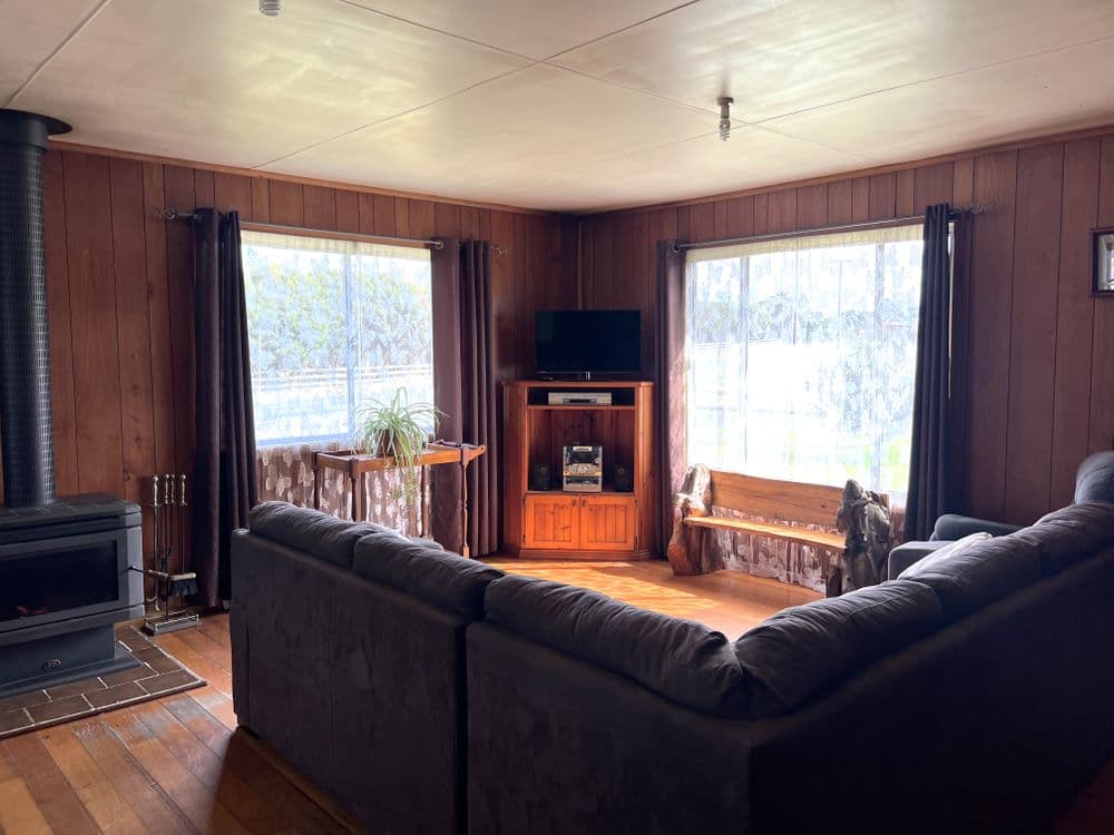 2839 Grassy Road, GRASSY, TAS 7256, Grassy - Thumbnail 5