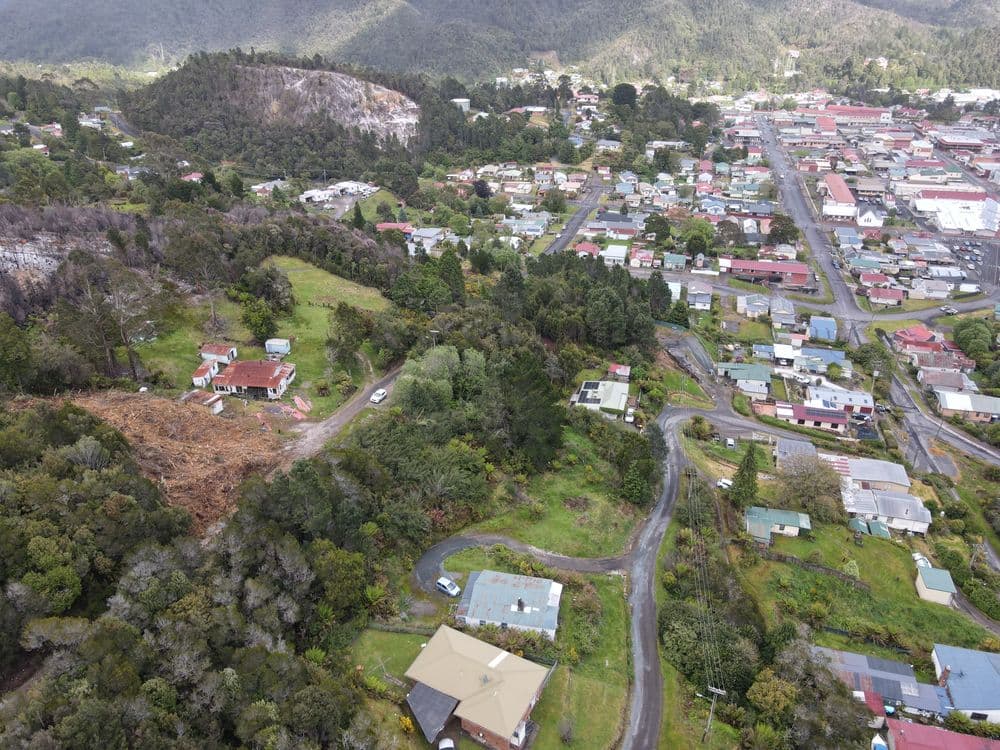 36 Crotty Street, QUEENSTOWN, TAS 7467, Queenstown - Thumbnail 4