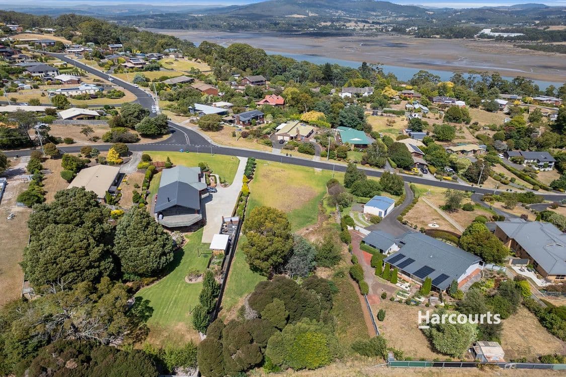 19 Highfield Road, AMBLESIDE, TAS 7310, Ambleside - Thumbnail 2