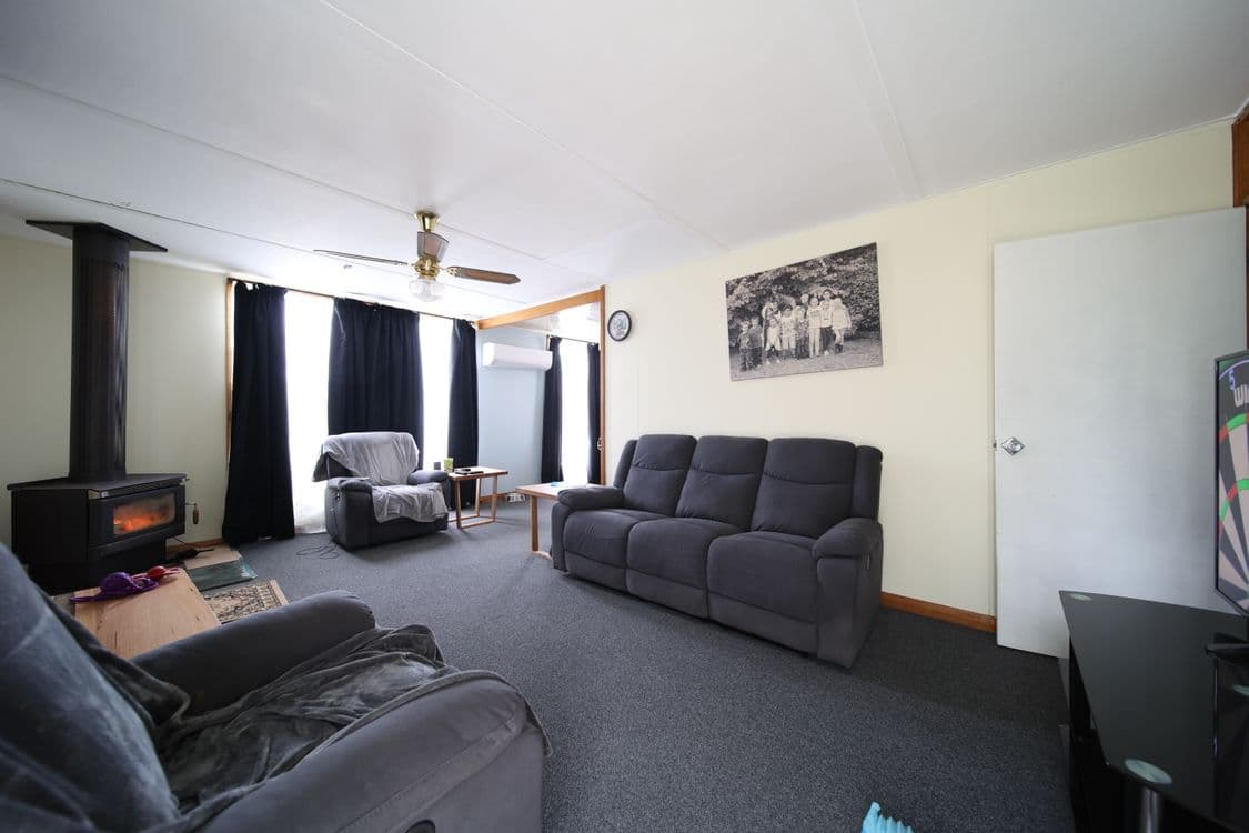 9 Gum Drive, ROSEBERY, TAS 7470, Rosebery - Thumbnail 2