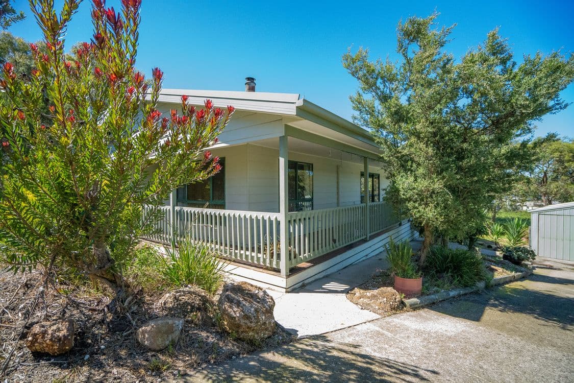 36 Goodlett Avenue, LOCH SPORT, VIC 3851, Loch Sport - Thumbnail 2