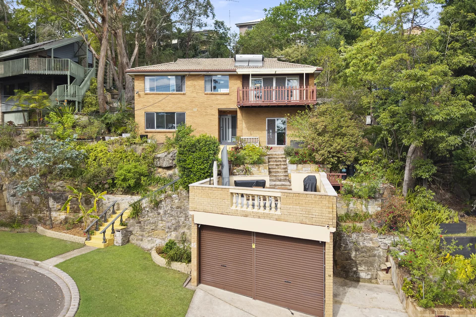 16 The Rampart , Hornsby., Hornsby - Image 1