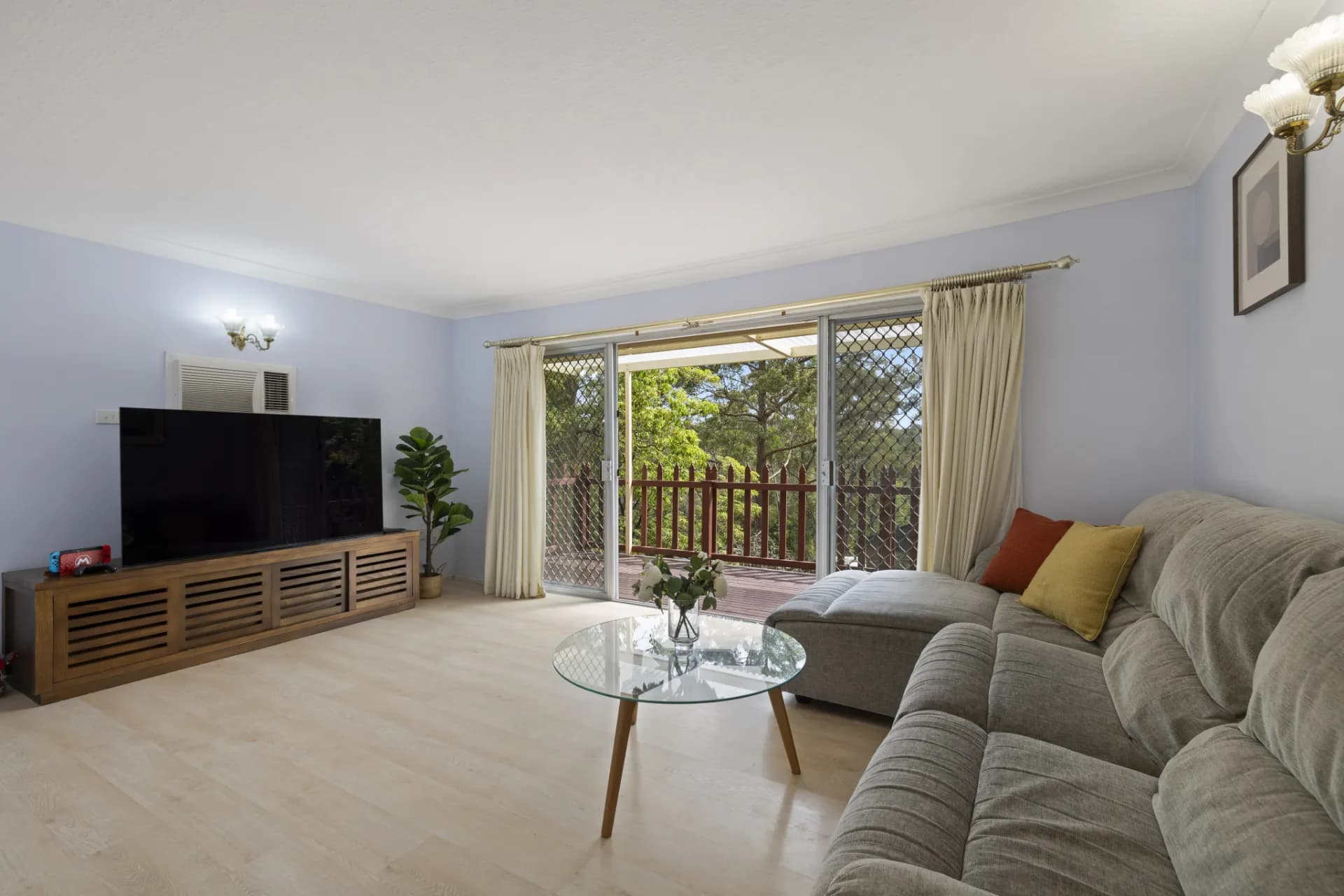 16 The Rampart , Hornsby., Hornsby - Thumbnail 4