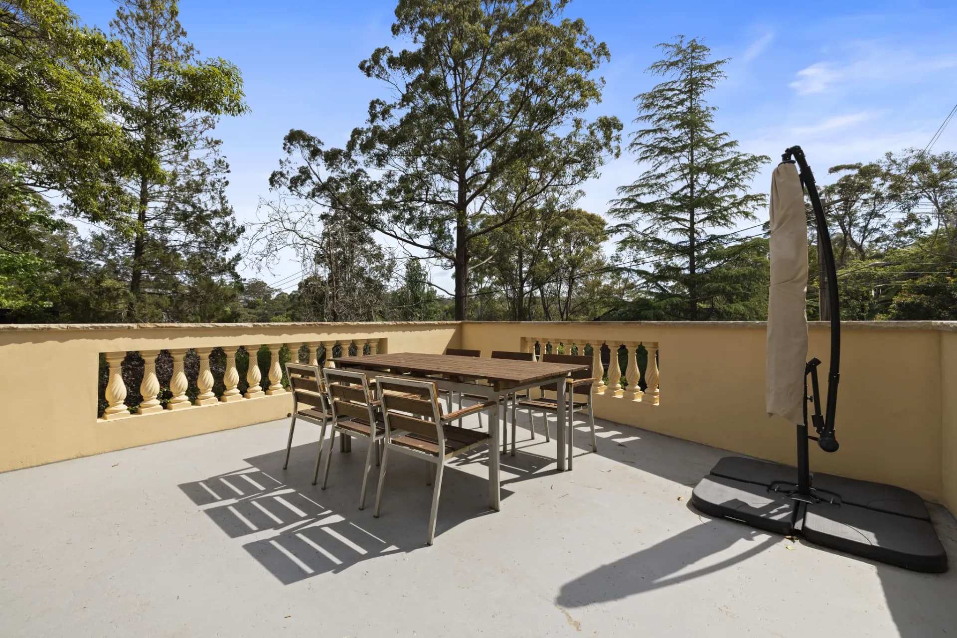 16 The Rampart , Hornsby., Hornsby - Thumbnail 6