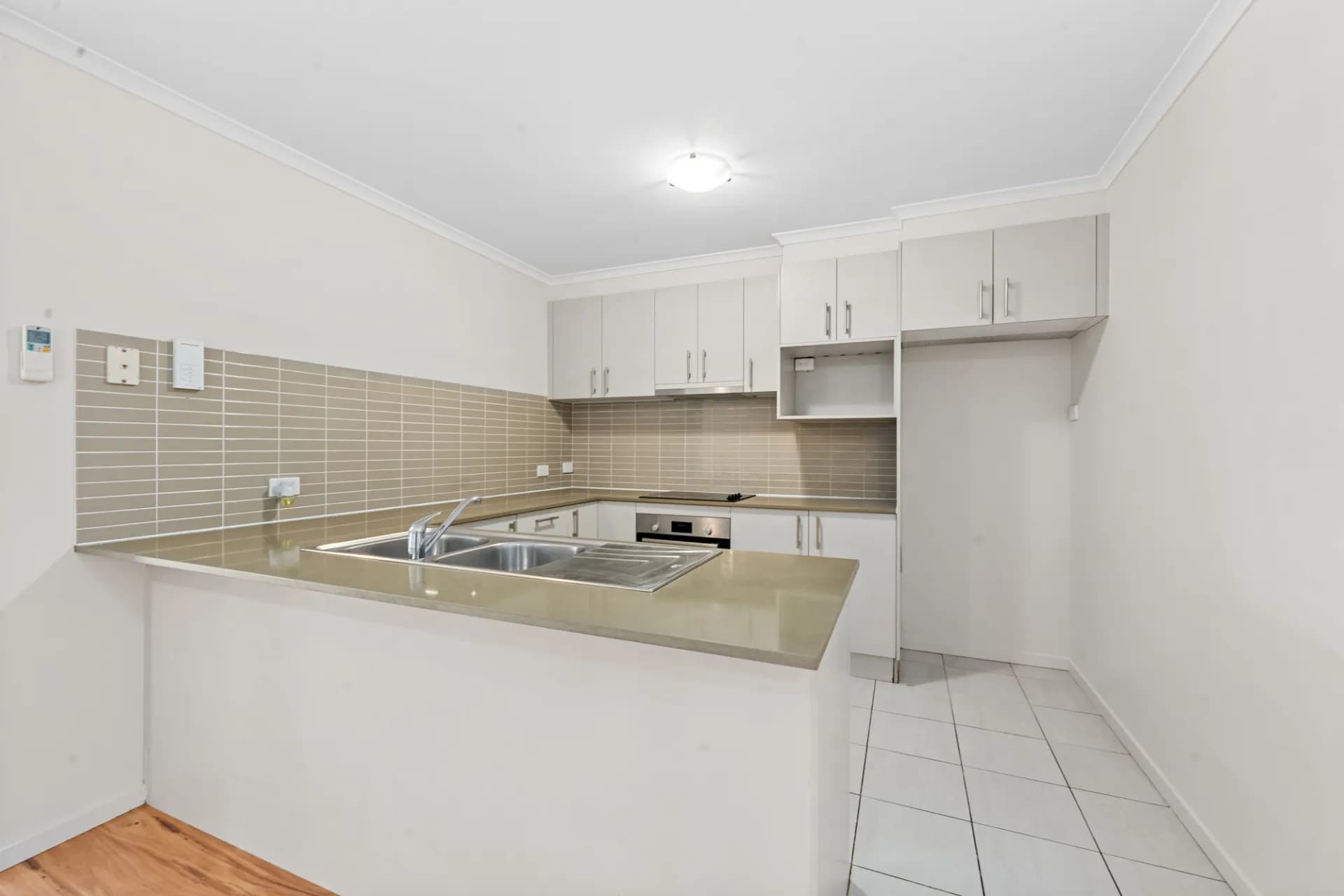 29a/21 Beissel Street, Belconnen, ACT, Belconnen - Thumbnail 4