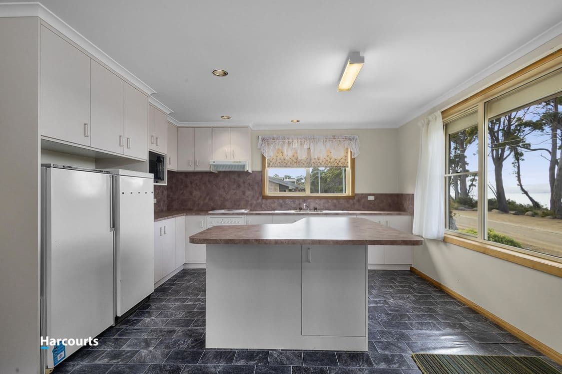 33 Big Roaring Beach Road, SURVEYORS BAY, TAS 7116, Surveyors Bay - Thumbnail 5