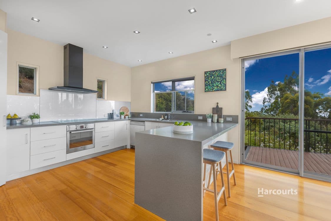 82 White Hills Road, PENGUIN, TAS 7316, Penguin - Thumbnail 2