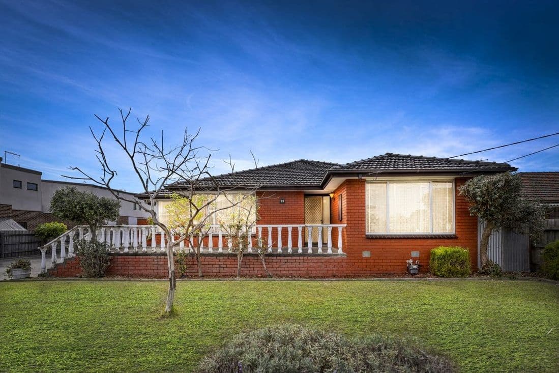 23 Leonard Avenue, NOBLE PARK, VIC 3174, Noble Park - Thumbnail 2