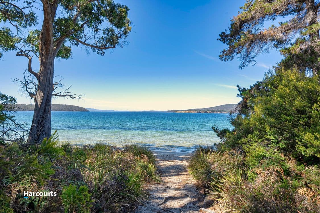 105 Kent Beach Road, DOVER, TAS 7117, Dover - Thumbnail 2
