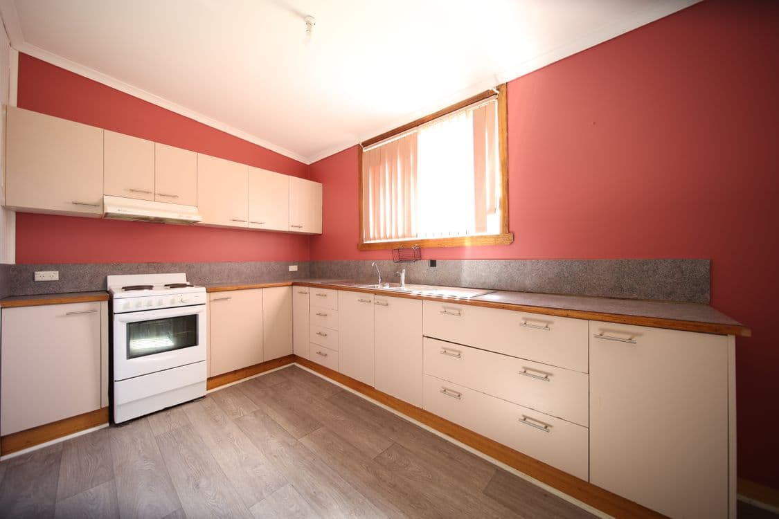 59 Conlan Street, QUEENSTOWN, TAS 7467, Queenstown - Thumbnail 3