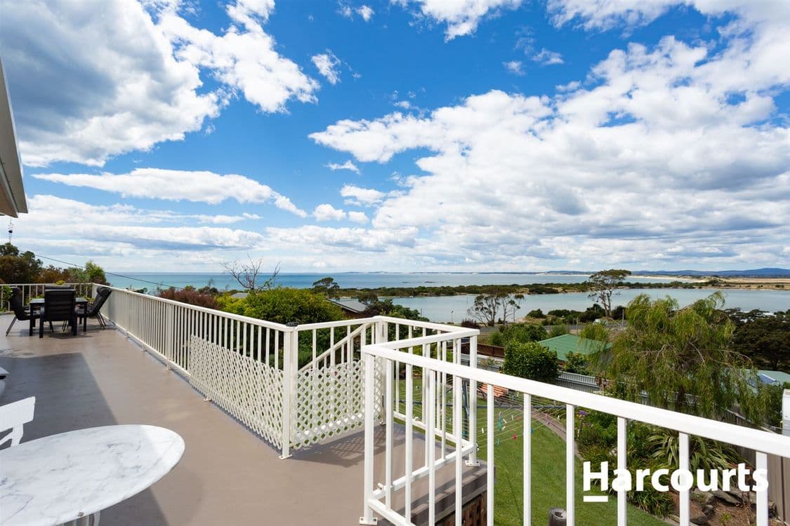 15 Emma Street, BRIDPORT, TAS 7262, Bridport - Thumbnail 2