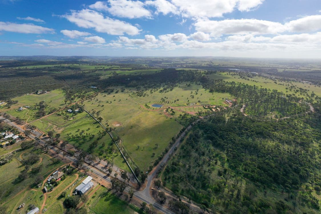11 Mount Ommanney Road, NORTHAM, WA 6401, Northam - Thumbnail 2