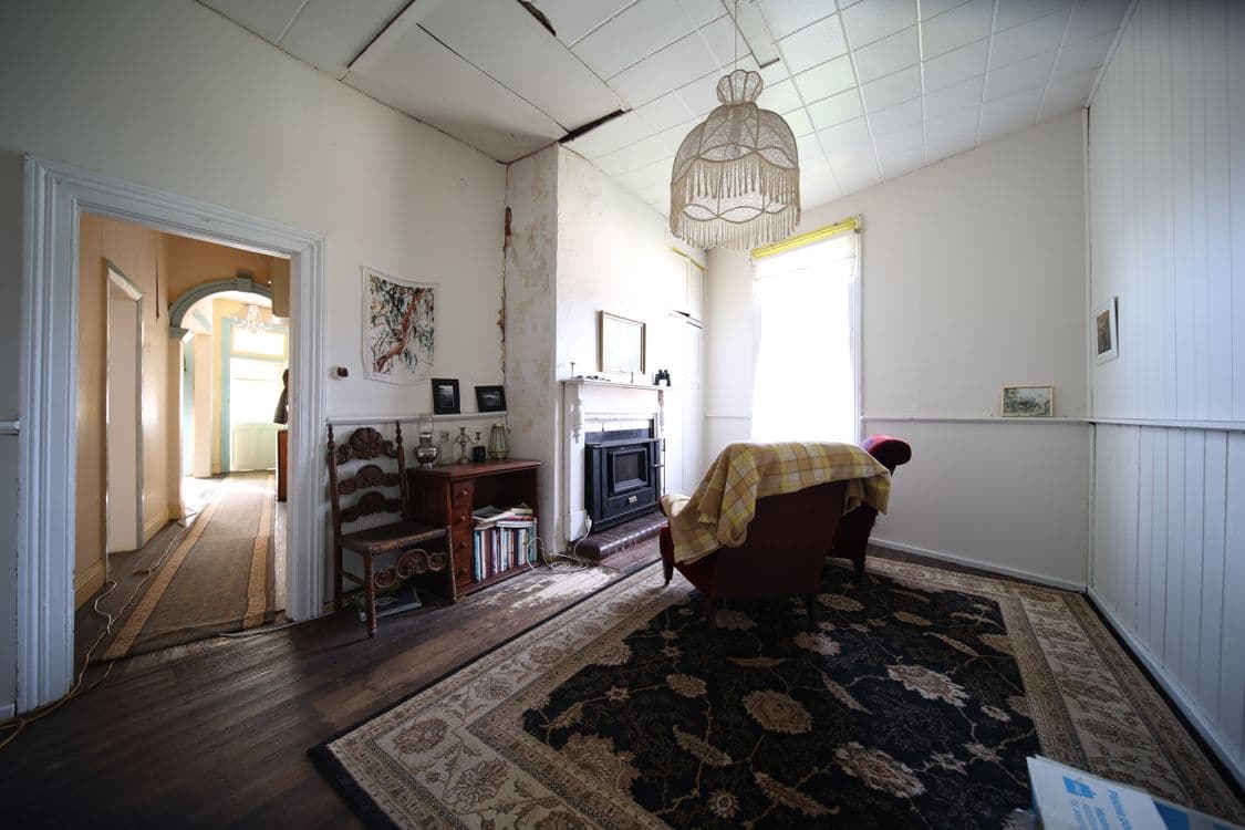 6 King Street, QUEENSTOWN, TAS 7467, Queenstown - Thumbnail 2
