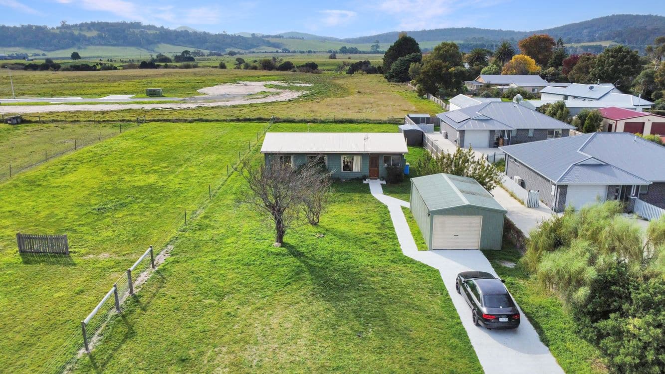 12 Tully Street, ST HELENS, TAS 7216, St Helens - Thumbnail 2
