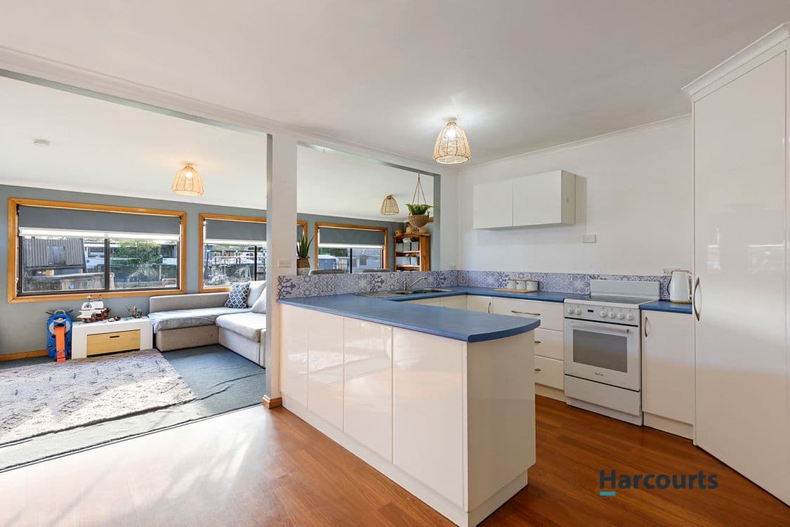 9 Mary Street, STRAHAN, TAS 7468, Strahan - Thumbnail 2