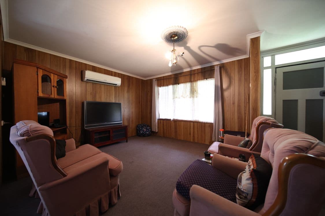 3 Brown Street, QUEENSTOWN, TAS 7467, Queenstown - Thumbnail 2