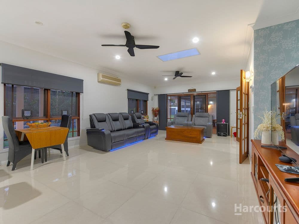 10 Habitat Place, BRIDGEMAN DOWNS, QLD 4035, Bridgeman Downs - Thumbnail 5