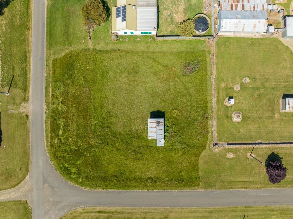 30-32 Macfarlane Street, BENAMBRA, VIC 3900, Benambra - Thumbnail 3