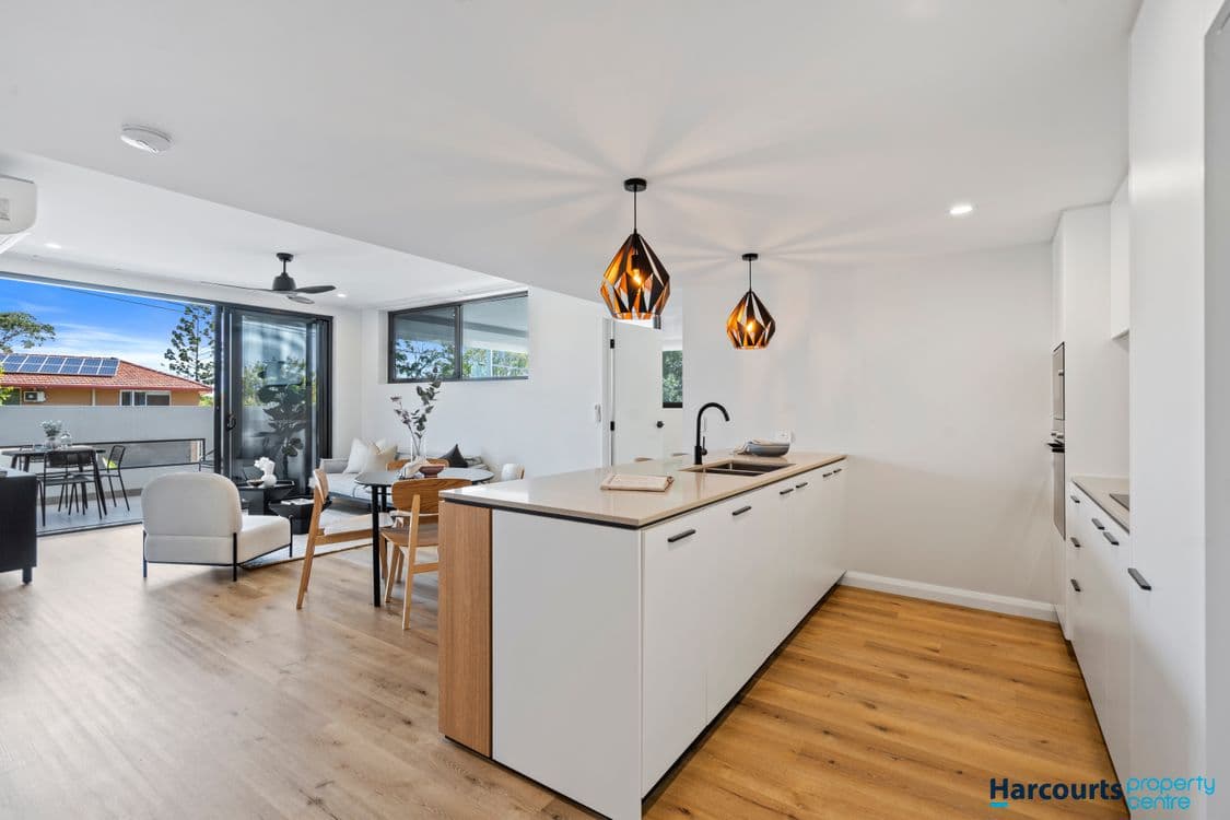 15/92-96 Ernest Street, MANLY, QLD 4179, Manly - Thumbnail 2