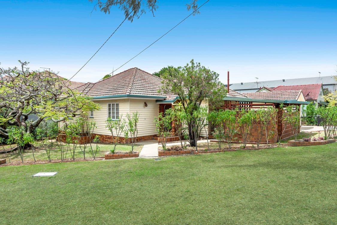 47 Pembroke Street, CARINA, QLD 4152, Carina - Thumbnail 2