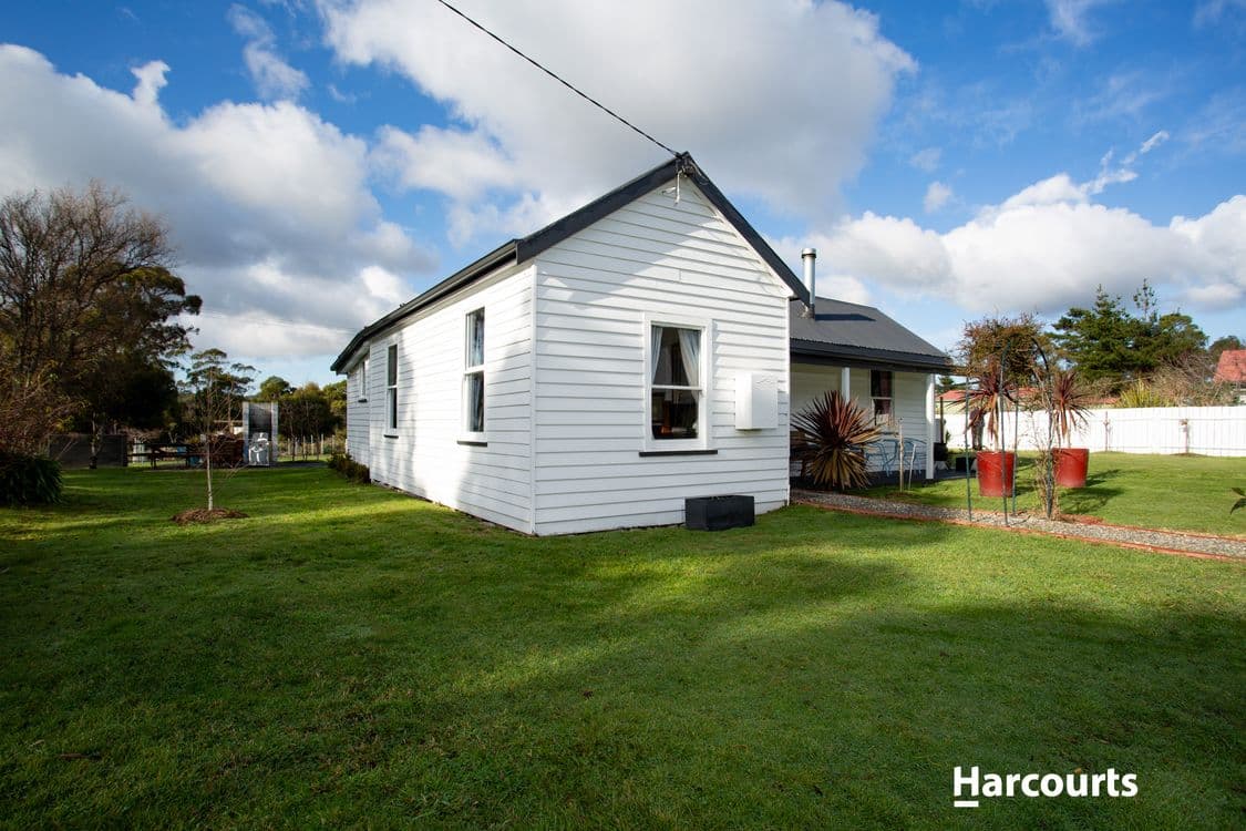 1566 Gladstone Road, SOUTH MOUNT CAMERON, TAS 7264, South Mount Cameron - Thumbnail 6