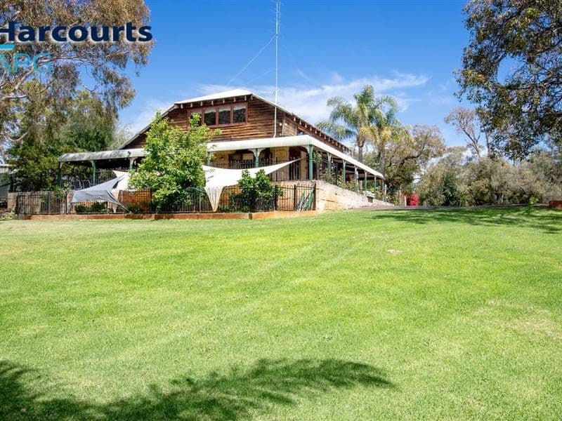 13 Break O'Day Drive, AUSTRALIND, WA 6233, Australind - Thumbnail 2