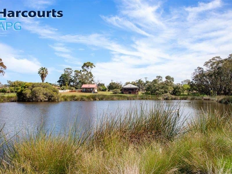 13 Break O'Day Drive, AUSTRALIND, WA 6233, Australind - Thumbnail 6