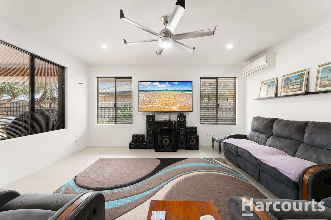 30 Marsdenia Road, HALLS HEAD, WA 6210, Halls Head - Thumbnail 5