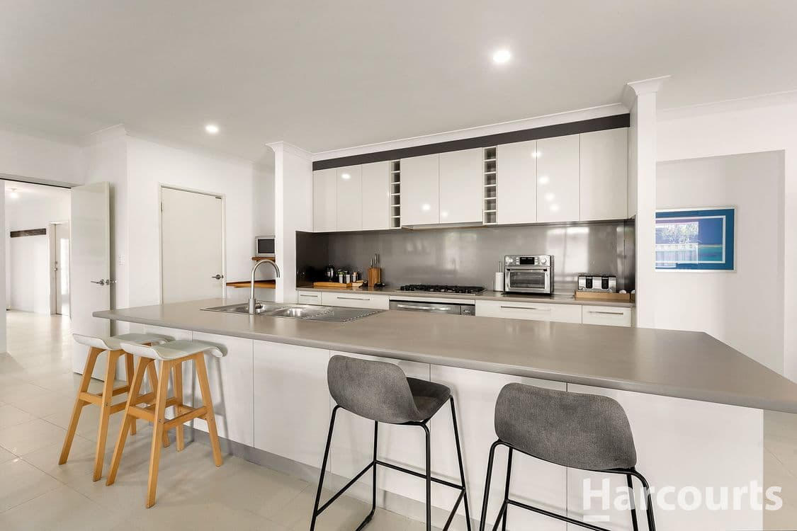 30 Marsdenia Road, HALLS HEAD, WA 6210, Halls Head - Thumbnail 6