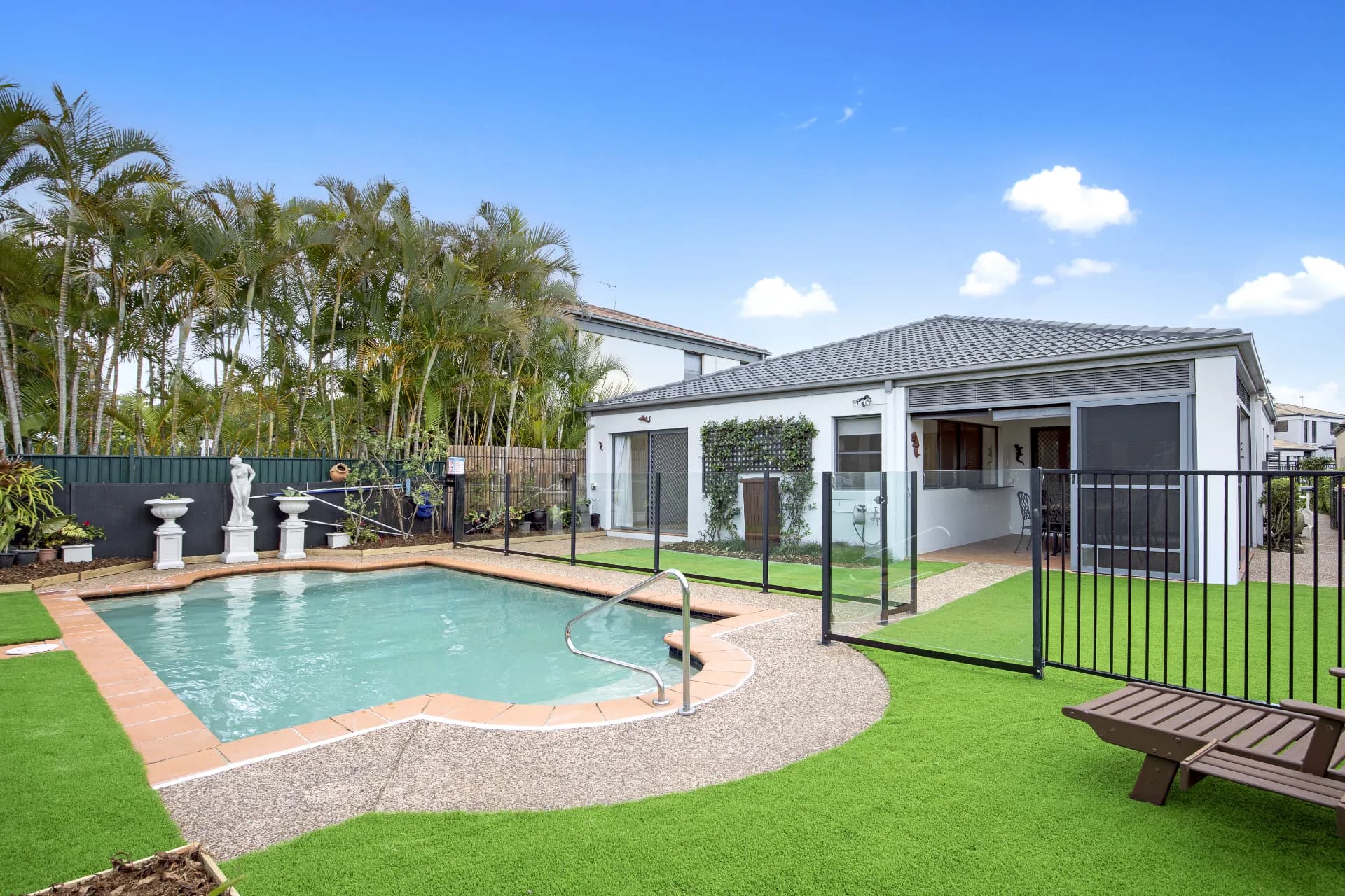 532 Oyster Cove Promenade, Helensvale., Helensvale - Image 1
