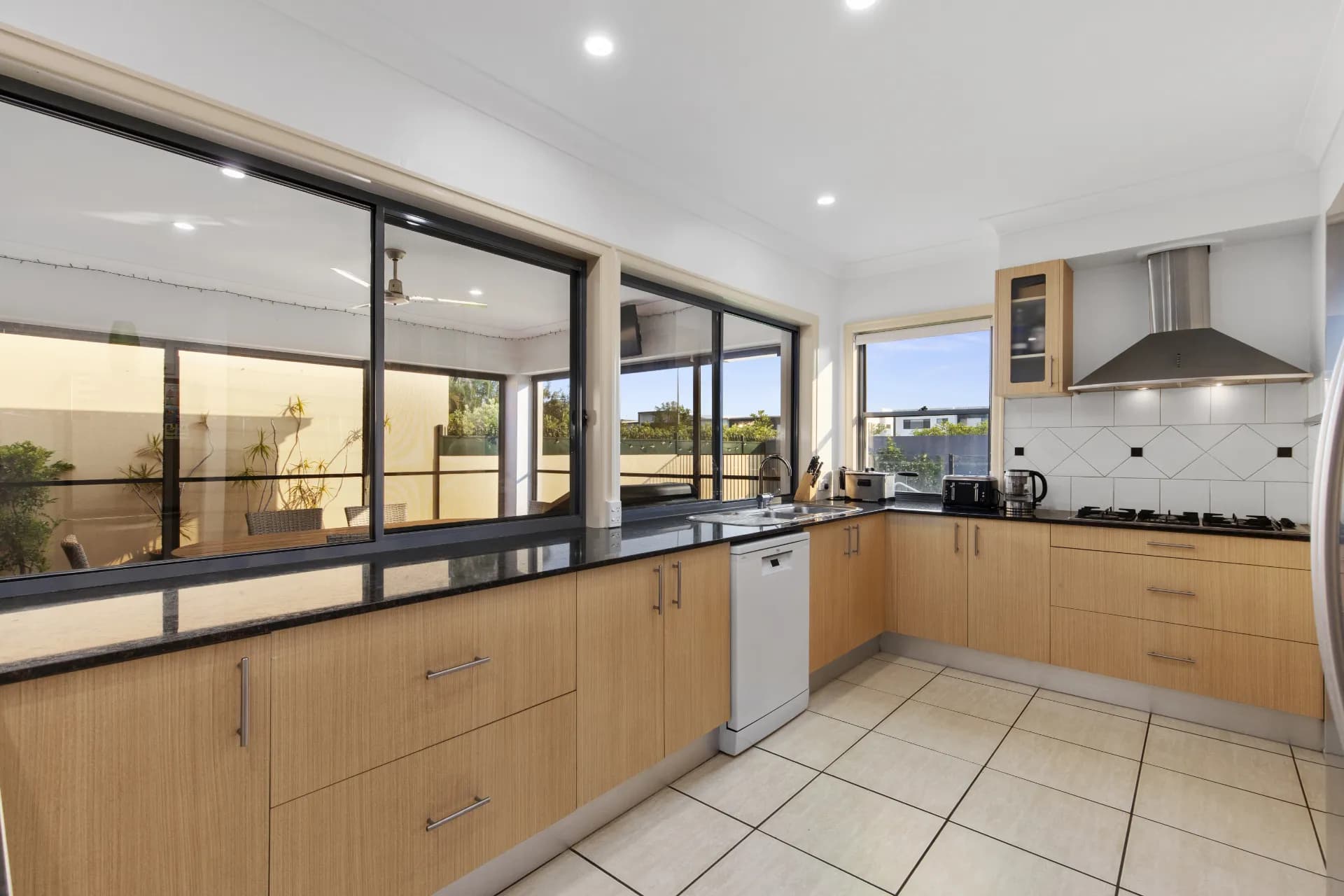532 Oyster Cove Promenade, Helensvale., Helensvale - Thumbnail 4