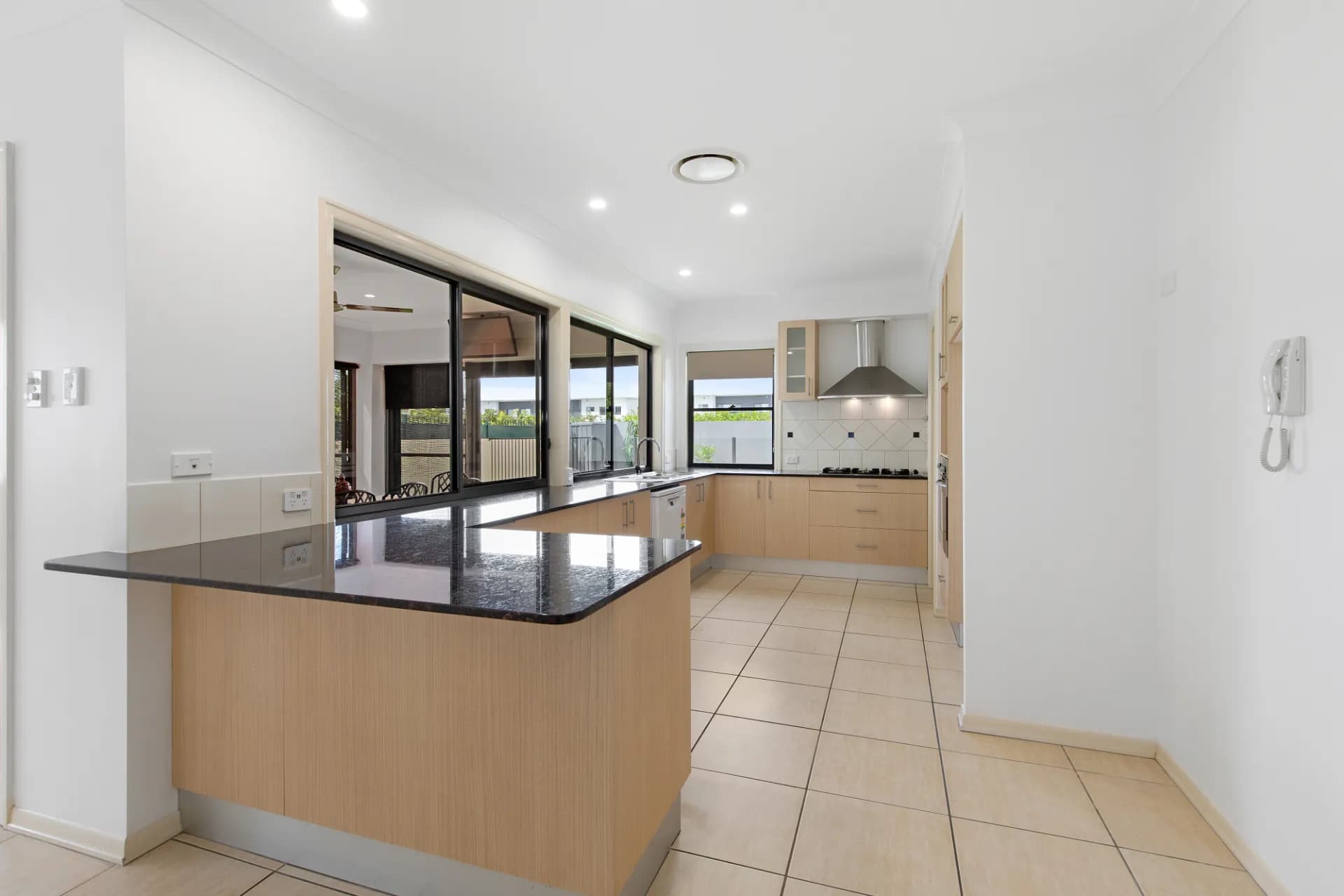 532 Oyster Cove Promenade, Helensvale., Helensvale - Thumbnail 5