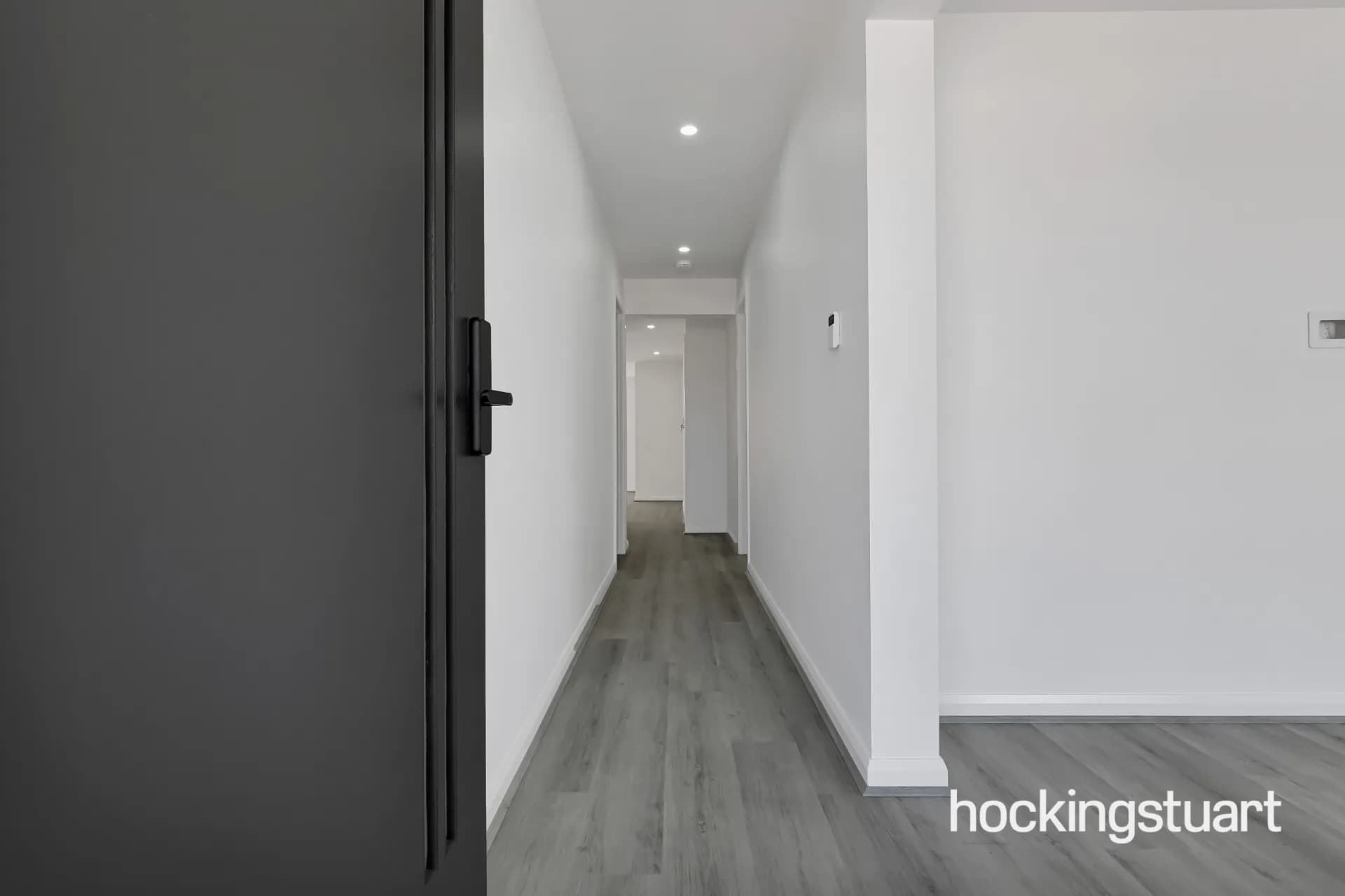 32 Tremaine Avenue, Mickleham - Thumbnail 2